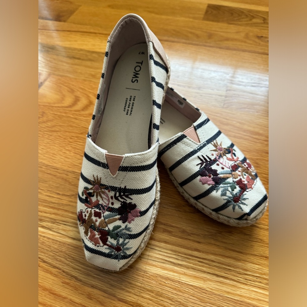 Women TOMS Classic Floral Embroidery Woven Stripe
